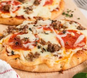 Naan Flatbread Pizza