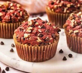 easy red velvet muffins recipe with chocolate chips bakery style, Fresh red velvet muffins perfect for brunch or gatherings