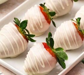 how to make chocolate dipped rice krispie treats, White chocolate covered strawberries arranged in a heart shape on a white ceramic plate