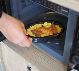 stop microwaving these 10 foods asap