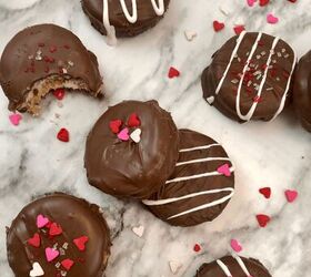 These peanut butter cups need only a few ingredients and are super yummy