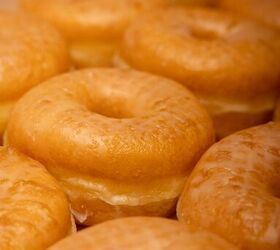 10 unexpected things you can do with a box of cake mix