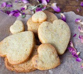 pistachio cookies dipped in dark chocolate, pistachio cookies with rose petals