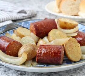 This 10-minute chorizo potato and onion bake is the perfect meal