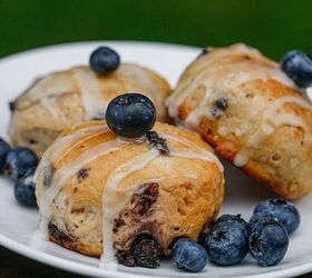 blueberry biscuits easy buttermilk blueberry biscuit recipe, Blueberry Biscuits on a plate ith extra fresh bluberries