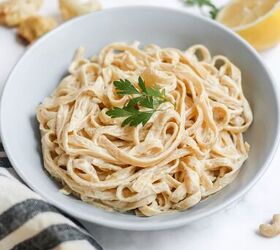 This cauliflower Alfredo is a delicious vegan version everyone will love