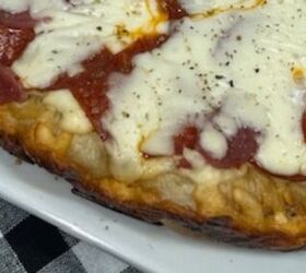 This slow cooker pull-apart pizza recipe is a crowd-pleasing dish