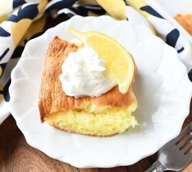 This 2-ingredient lemon angel food cake is insanely delicious