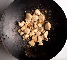 sweet spicy sesame chicken, Cooked chicken in the wok