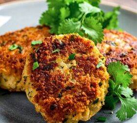Crab Cakes | Easy Crab Cake Recipe