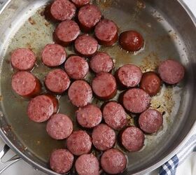 This one-pot sausage with potatoes & green beans is a superb dinner idea