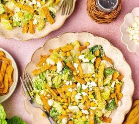 easy mexican caesar salad recipe with creamy lime dressing, A fresh Mexican Caesar salad served in a salad plate with crisp romaine roasted corn and chipotle lime dressing