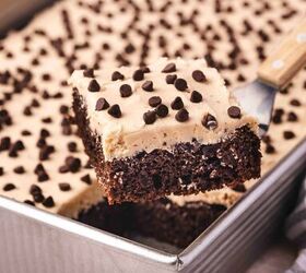 easy mexican chocolate cake recipe from cake mix, Homemade chocolate cake baked in a tray fully frosted with a smooth layer of spiced buttercream