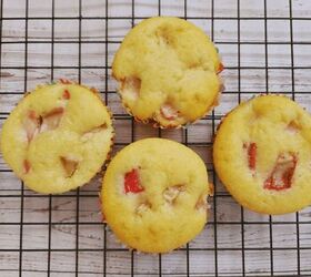 Soft Rhubarb Muffins