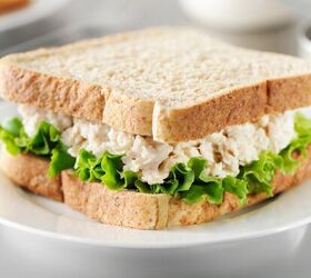 tuna salad sandwich easy classic tuna salad sandwich, Tuna salad sandwich on a white plate