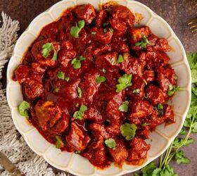 chicken tinga bowl perfect for weekly meal prep, Asado de Puerco from above with rice and beans on a plate