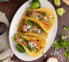 Instant Pot Chicken Tinga Tacos