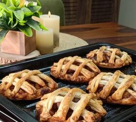 Golden Flaky Apple Pie With Puff Pastry