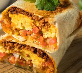 Chorizo Breakfast Burrito | Easy Breakfast Burrito Recipe