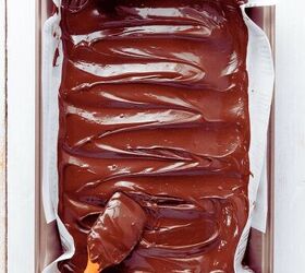red white and blue chocolate bark, Melt the semi sweet chocolate morsels