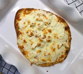 buffalo chicken pizza chicken flatbread pizza recipe, Baked Buffalo Chicken Flatbread Pizza