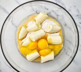 easy banana bread using yellow cake mix recipe, Eggs added to banana yellow cake mix and oil before mixing the banana bread batter