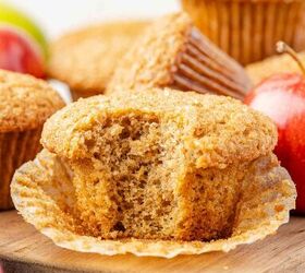 Moist Applesauce Muffins
