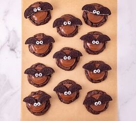 oreo bat cookies made with cake mix and reese s cups, Oreo bat cookies decorated with Reese s peanut butter cups Oreo wings and candy eyes