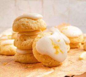 Lemon Ricotta Cookies With Lemon Glaze (Soft and Cakey)