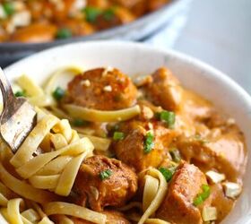 This quick-cooking creamy chicken paprika is creamy, smokey, rich, and hearty (and NOT heavy!)