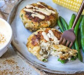 These homemade Maryland crab cakes are big on flavor and better than anything you can get at a restaurant