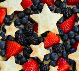 Celebrate the red, white, and blueberry with this easy & delicious dessert idea!