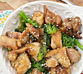 This Keto sesame chicken is a fast and easy weeknight dinner that is low in carbs but high on flavor