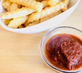 Healthier, low-sugar homemade ketchup your kids will love