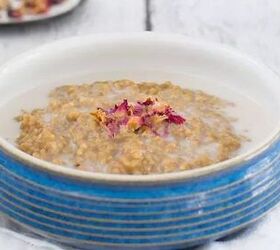 Making next-level oatmeal has never been as simple as this 4-ingredient recipe