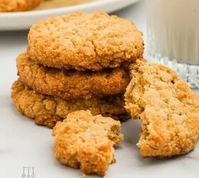 What sets these peanut butter cookies apart is the type of flour (perfect texture!)