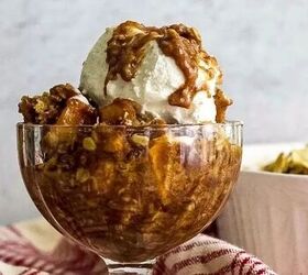 We know it's spring, but this baked apple crumble has been enticing us all year long