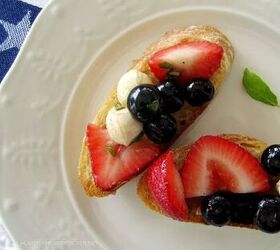 This 15-minute berry bruschetta is the perfect Independence Day appetizer