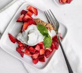 Why this decadent strawberry shortcake will actually make your stomach feel <em>better</em>