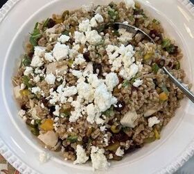 The hearty, filling salad to ease into fall (but still healthy and super delicious!)