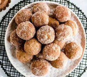 Full of delicious apple cider & rolled in melted butter & cinnamon sugar, this is one yummy treat!