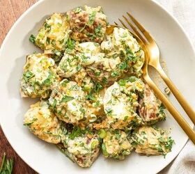 Every mouthful of this easy & creamy potato salad is utterly delicious (no eggs needed!)