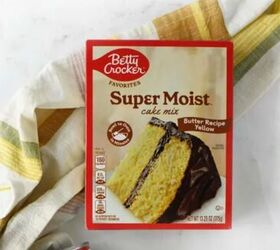 Mix cake mix with these 2 ingredients for a super easy and delicious dessert