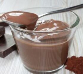 Pour 3.4 oz of instant chocolate pudding on THIS for a 20-minute dessert that will melt in your mouth
