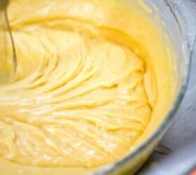<u>Mix 1 box of yellow cake mix with these 4 ingredients for a dessert that's as easy as magic</u>