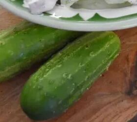 Mix sliced cucumbers with these few ingredients for a simple dish people are obsessed with
