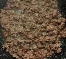 <u>Mix 1 lb of ground beef with THIS for a 20-minute dinner that is super easy and extremely delicious</u>