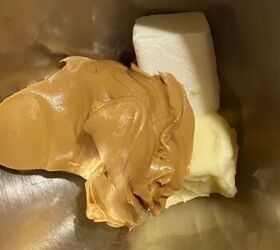 <u>Mix 1 cup of chunky peanut butter with THIS for a treat that will become your new obsession</u>