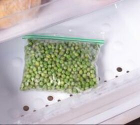 <u>Mix 1 bag of frozen peas with THIS for an easy & yummy dish you might want to eat every day</u>