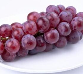 <u>Cut grapes in half—then do THIS for a quick, easy, high-protein, low-carb dish you’ll absolutely love</u>